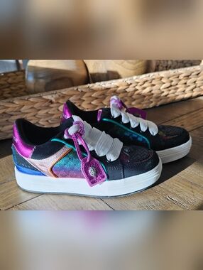 Kurt Geiger Kids Black Sneakers Colorful Metallic Pink Blue Aqua Sz 4 NWOB